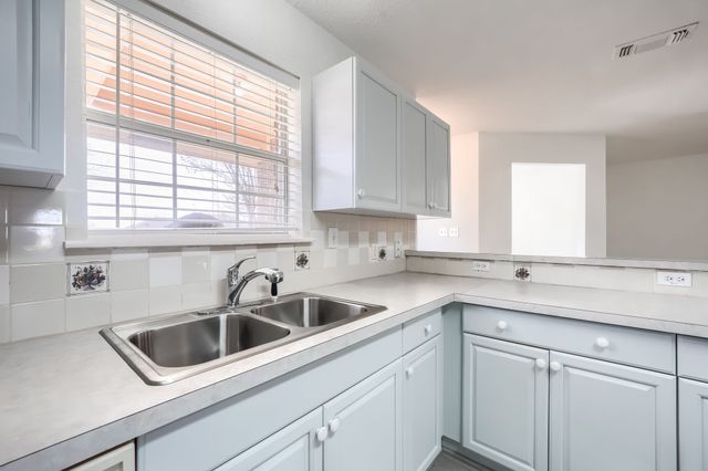 101 County Road 1010, Princeton, TX 75407