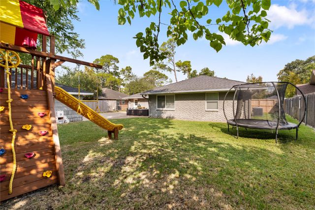 7607 Meadowglen Lane, Houston, TX 77063