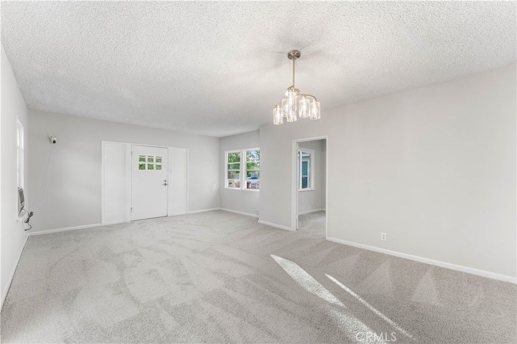 Image 17 of property listing at 44636 Cedar Avenue, Lancaster, CA 93534