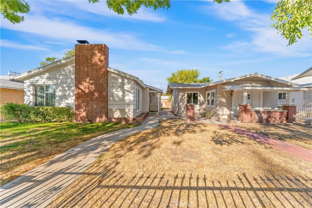 Image 3 of property listing at 44636 Cedar Avenue, Lancaster, CA 93534