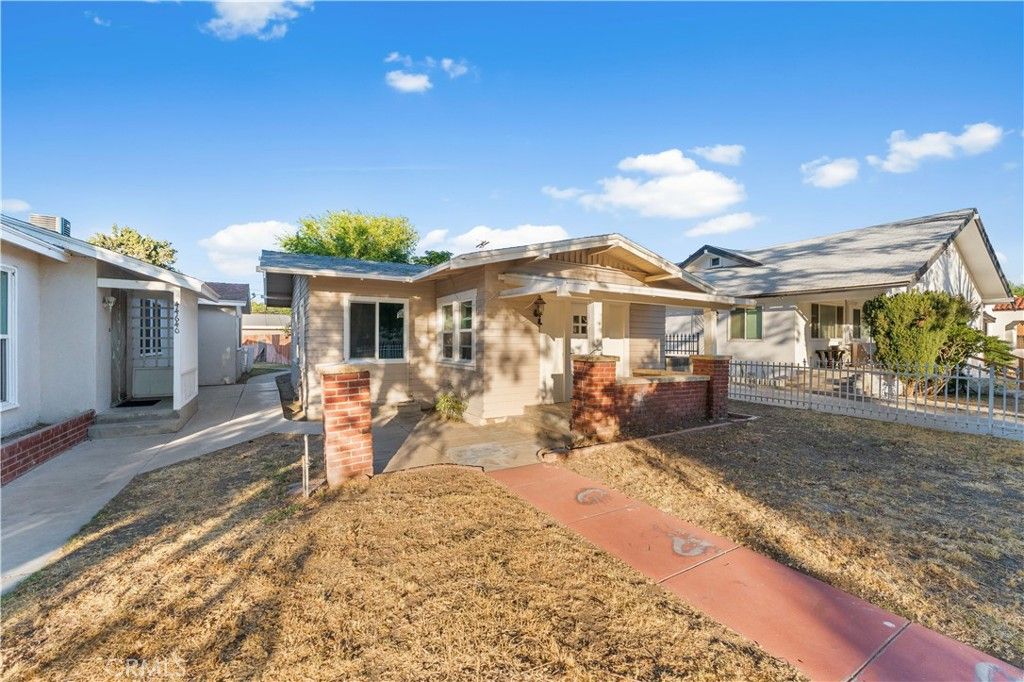 Image 8 of property listing at 44636 Cedar Avenue, Lancaster, CA 93534