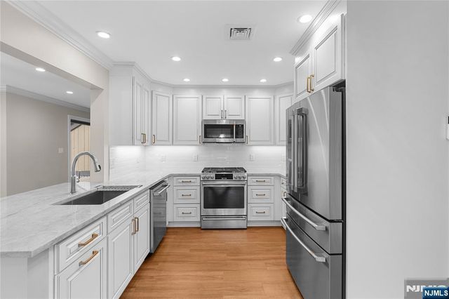 436D Bromley Place, Wyckoff, NJ 07481