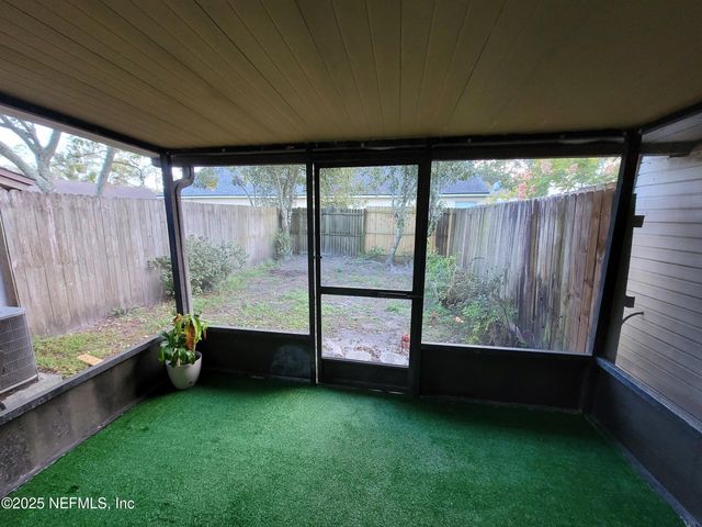 5544 CABOT Drive N, Jacksonville, FL 32244