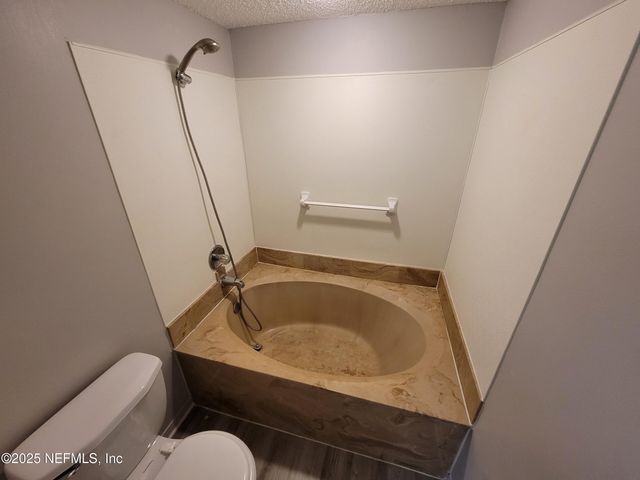 5544 CABOT Drive N, Jacksonville, FL 32244