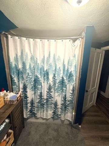 17 Spruce Street, Vernon, CT 06066