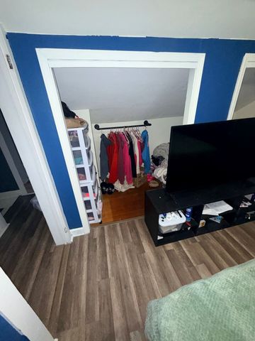 17 Spruce Street, Vernon, CT 06066