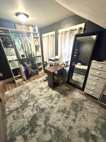 17 Spruce Street, Vernon, CT 06066