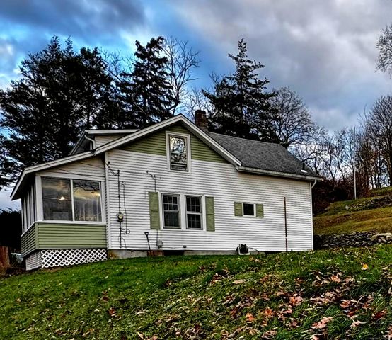 17 Spruce Street, Vernon, CT 06066