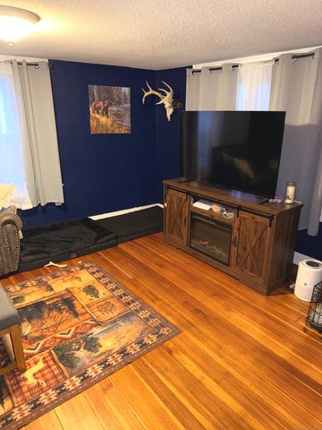 17 Spruce Street, Vernon, CT 06066