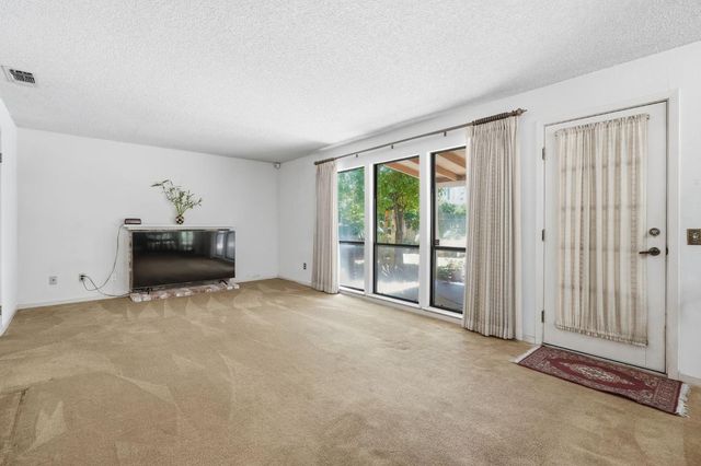 2800 Black Coral Way, Sacramento, CA 95827