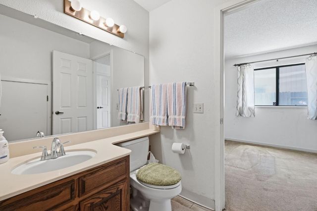 2800 Black Coral Way, Sacramento, CA 95827