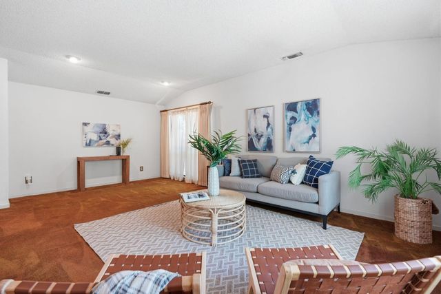 2800 Black Coral Way, Sacramento, CA 95827