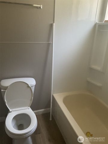 329 Perry Avenue N, Port Orchard, WA 98366