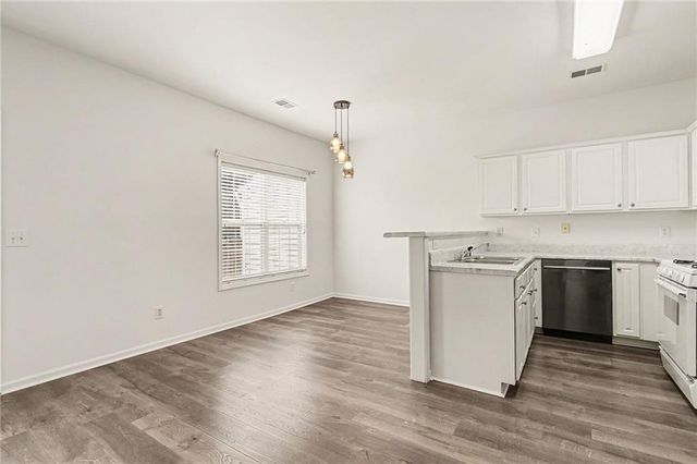 3767 Town Square NW Circle 5, Kennesaw, GA 30144