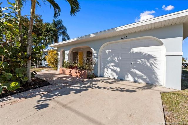 643 SE Harborview Drive, Port St. Lucie, Port St Lucie, FL 34983