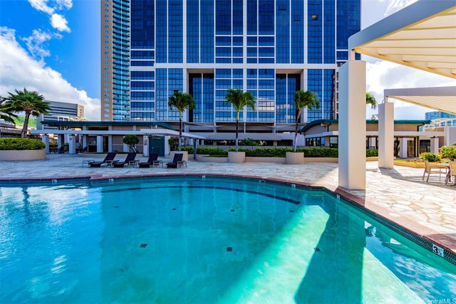 600 Queen Street 4302, Honolulu, HI 96813