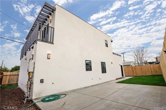 18060 Oxnard Street, Encino, CA 91316