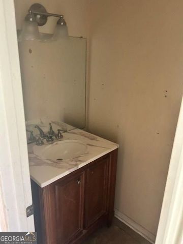 11 Lakeview Lane, Stockbridge, GA 30281
