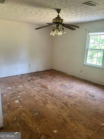 11 Lakeview Lane, Stockbridge, GA 30281