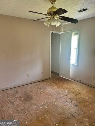 11 Lakeview Lane, Stockbridge, GA 30281