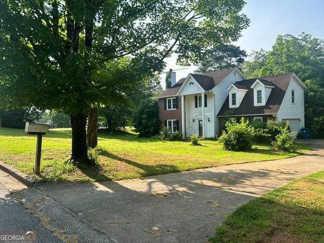 11 Lakeview Lane, Stockbridge, GA 30281