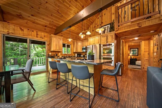 469 North Lake Drive, Ellijay, GA 30536