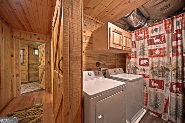 469 North Lake Drive, Ellijay, GA 30536