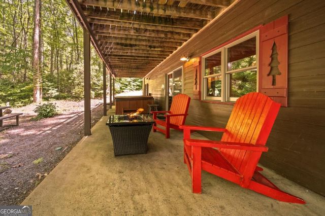 469 North Lake Drive, Ellijay, GA 30536