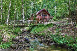 469 North Lake Drive, Ellijay, GA 30536