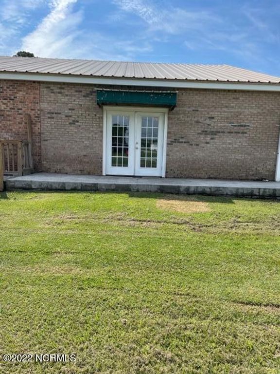 110 Boyd Farm Road Salon, Maysville, NC 28555