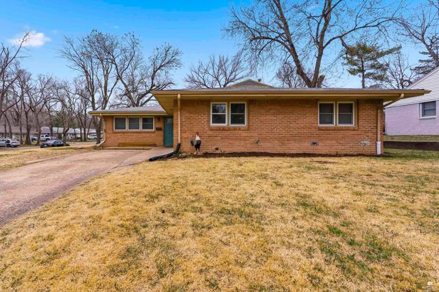 2456 Hobbs Drive, Manhattan, KS 66502