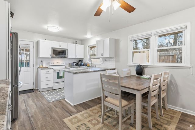 2456 Hobbs Drive, Manhattan, KS 66502