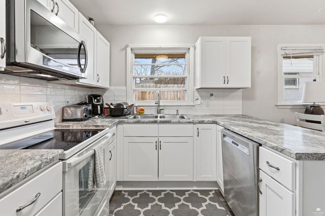 2456 Hobbs Drive, Manhattan, KS 66502