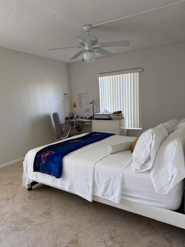 812 Sky Pine Way D2, Greenacres, FL 33415