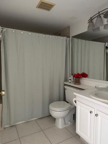 812 Sky Pine Way D2, Greenacres, FL 33415