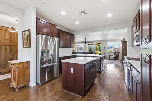 10547 Rubicon Ct, Grass Valley, CA 95949
