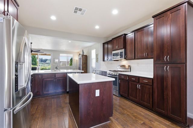 10547 Rubicon Ct, Grass Valley, CA 95949
