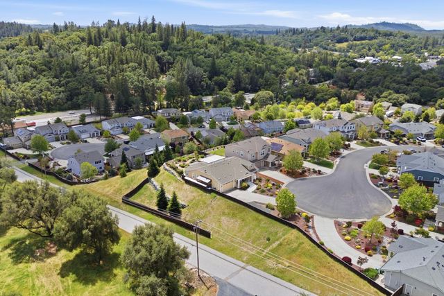 10547 Rubicon Ct, Grass Valley, CA 95949