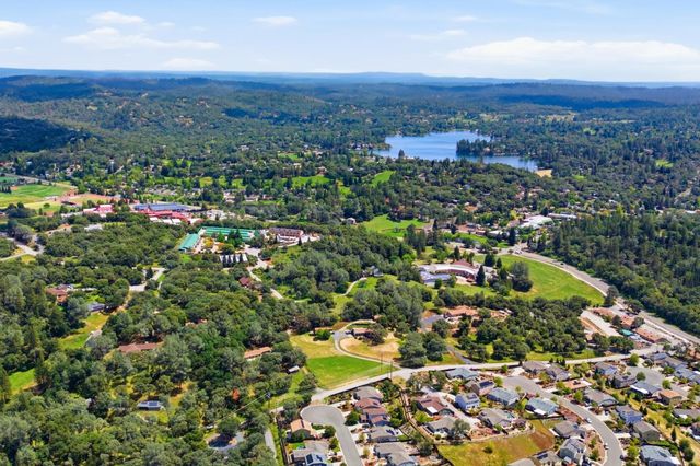 10547 Rubicon Ct, Grass Valley, CA 95949