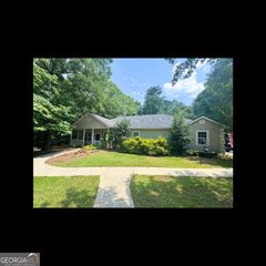 180 Tabor Forest Drive, Oxford, GA 30054