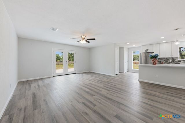 472 Hickory Forrest Drive, Seguin, TX 78155