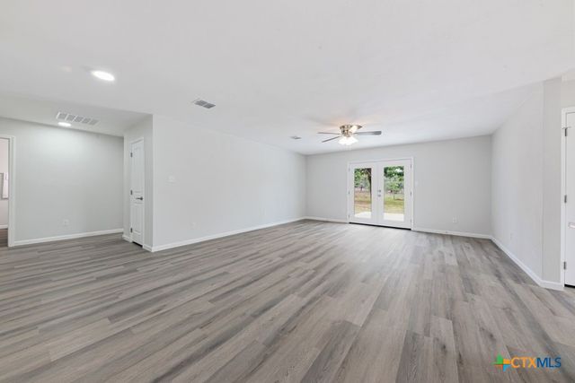 472 Hickory Forrest Drive, Seguin, TX 78155