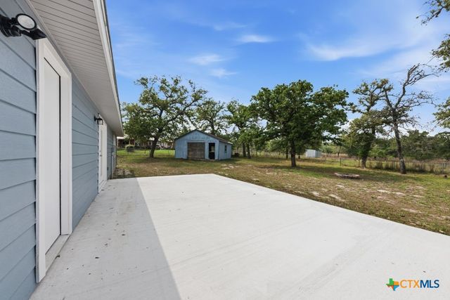 472 Hickory Forrest Drive, Seguin, TX 78155