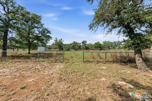 472 Hickory Forrest Drive, Seguin, TX 78155