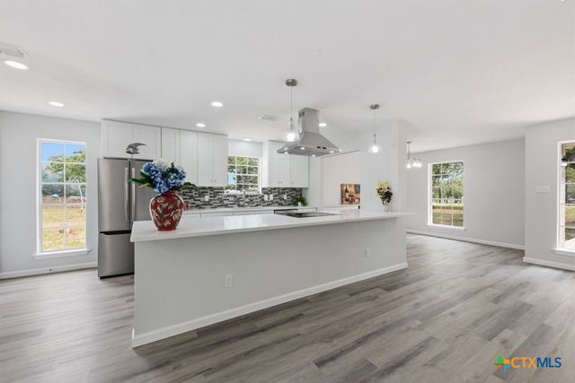 472 Hickory Forrest Drive, Seguin, TX 78155