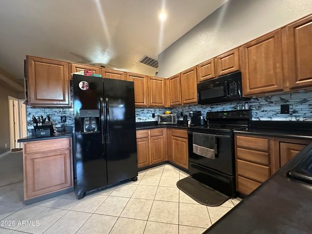 14764 S AMADO Boulevard, Arizona City, AZ 85123