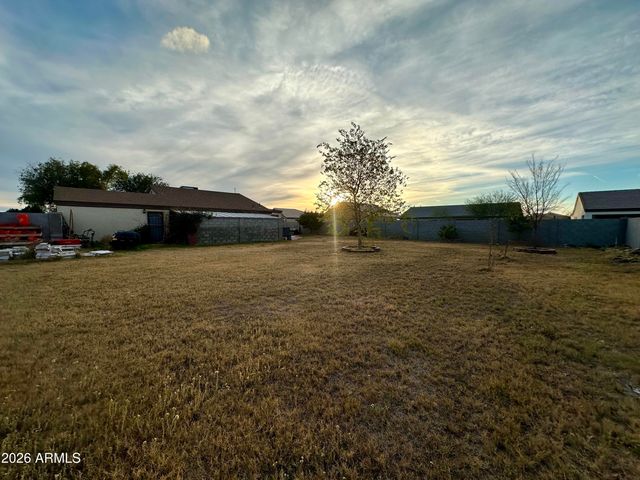 14764 S AMADO Boulevard, Arizona City, AZ 85123