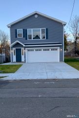 31 Hinman Street, West Haven, CT 06516