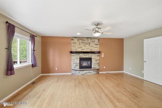 4044 E Serendipity Loop, Wasilla, AK 99654