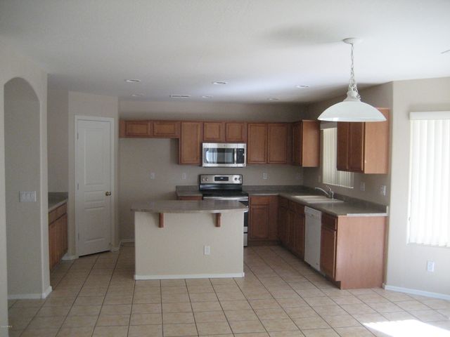 4369 S HEMET Street, Gilbert, AZ 85297